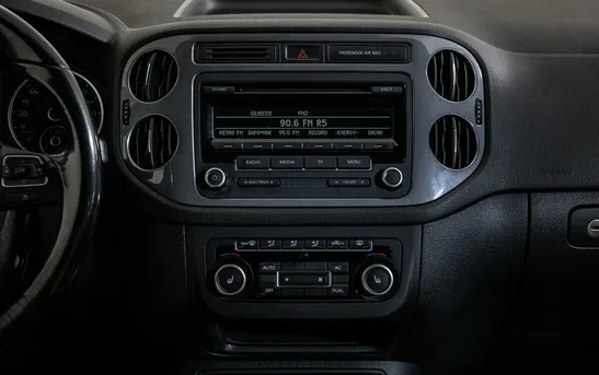 Volkswagen Tiguan 2.00 автоматическая, фото №10