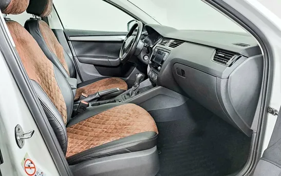 Skoda Octavia 1.60 автоматическая, фото №6