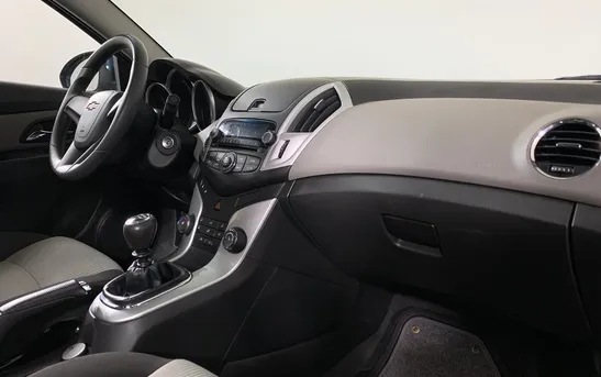 Chevrolet Cruze 1.60 механика, фото №5