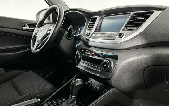 Hyundai Tucson 2.00 автоматическая, фото №5