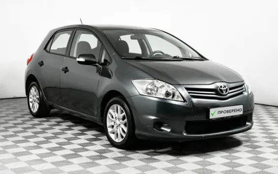 Toyota Auris 1.60 автоматическая, фото №3