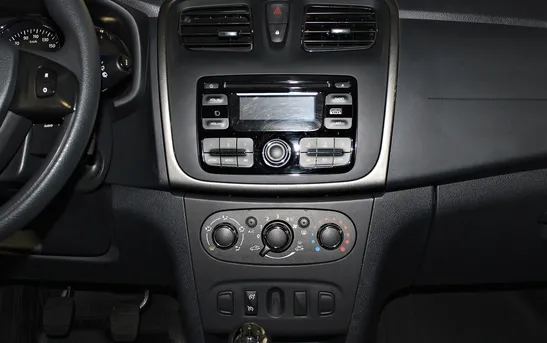 Renault Sandero 1.60 механика, фото №8