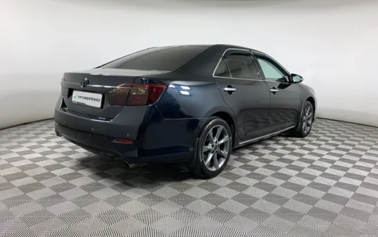 Toyota Camry 2.50 автоматическая, фото №2