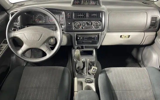 Mitsubishi Pajero Sport 2.50 механика, фото №6