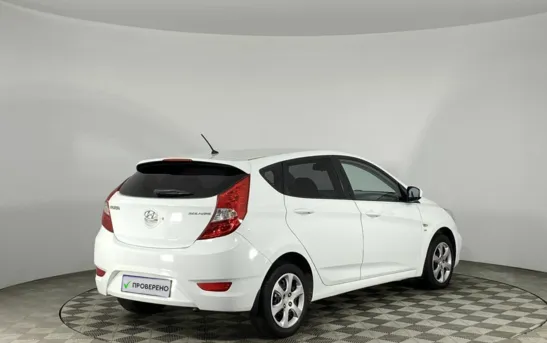 Hyundai Solaris 1.60 автоматическая, фото №2