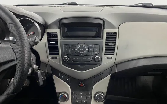 Chevrolet Cruze 1.60 механика, фото №8