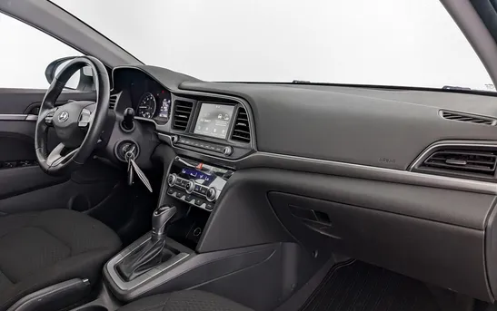Hyundai Elantra 1.60 автоматическая, фото №5