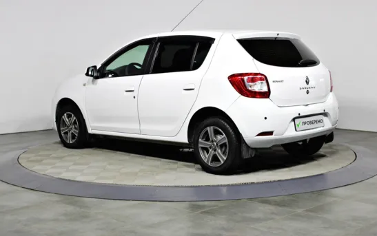 Renault Sandero 1.60 механика, фото №4