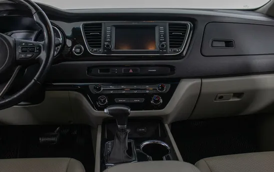 Kia Carnival 2.20 автоматическая, фото №7
