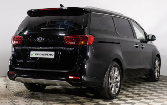 Kia Carnival 2.20 автоматическая, фото №2