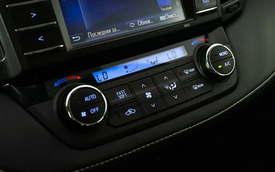 Toyota RAV4 2.00 вариатор, фото №9