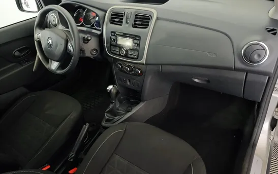 Renault Sandero 1.60 автоматическая, фото №6