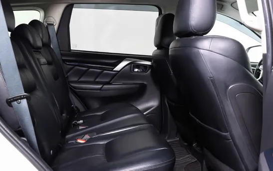 Mitsubishi Pajero Sport 2.40 автоматическая, фото №9