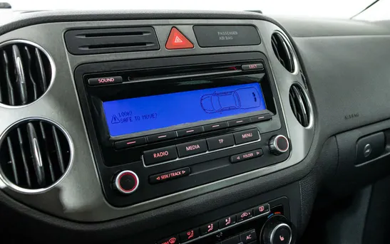 Volkswagen Tiguan 2.00 автоматическая, фото №9