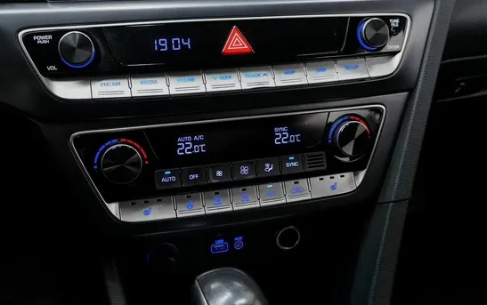 Hyundai Sonata 2.00 автоматическая, фото №10