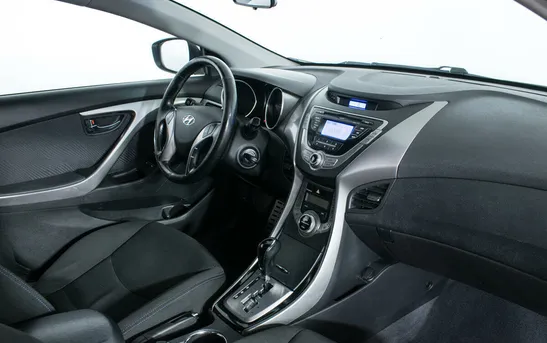 Hyundai Elantra 1.80 автоматическая, фото №5