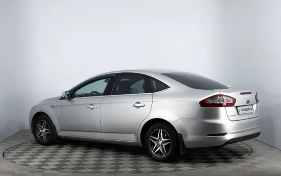 Ford Mondeo 1.60 механика, фото №4