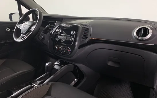 Renault Kaptur 1.60 вариатор, фото №5