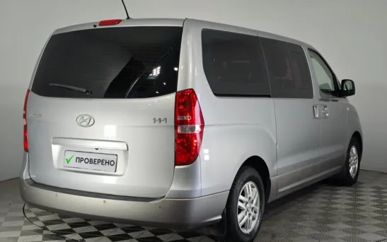 Hyundai H-1 2.50 автоматическая, фото №2