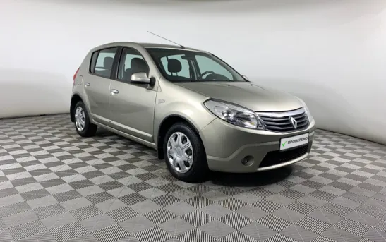 Renault Sandero 1.60 автоматическая, фото №3