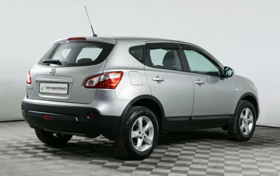 Nissan Qashqai 1.60 вариатор, фото №2